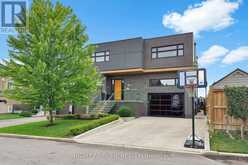 2931 LANSDOWNE AVENUE | Toronto Ontario | Slide Image Two