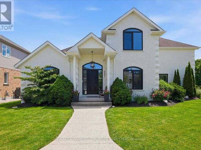 521 FALCONRIDGE CRESCENT Kitchener Ontario, N2K 4H9 - 6 Bedrooms Home For Sale