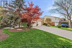 14 ORMANDY COURT | Whitby Ontario | Slide Image Three