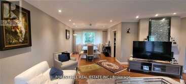 9 VISTAVIEW BOULEVARD | Vaughan Ontario | Slide Image Twelve