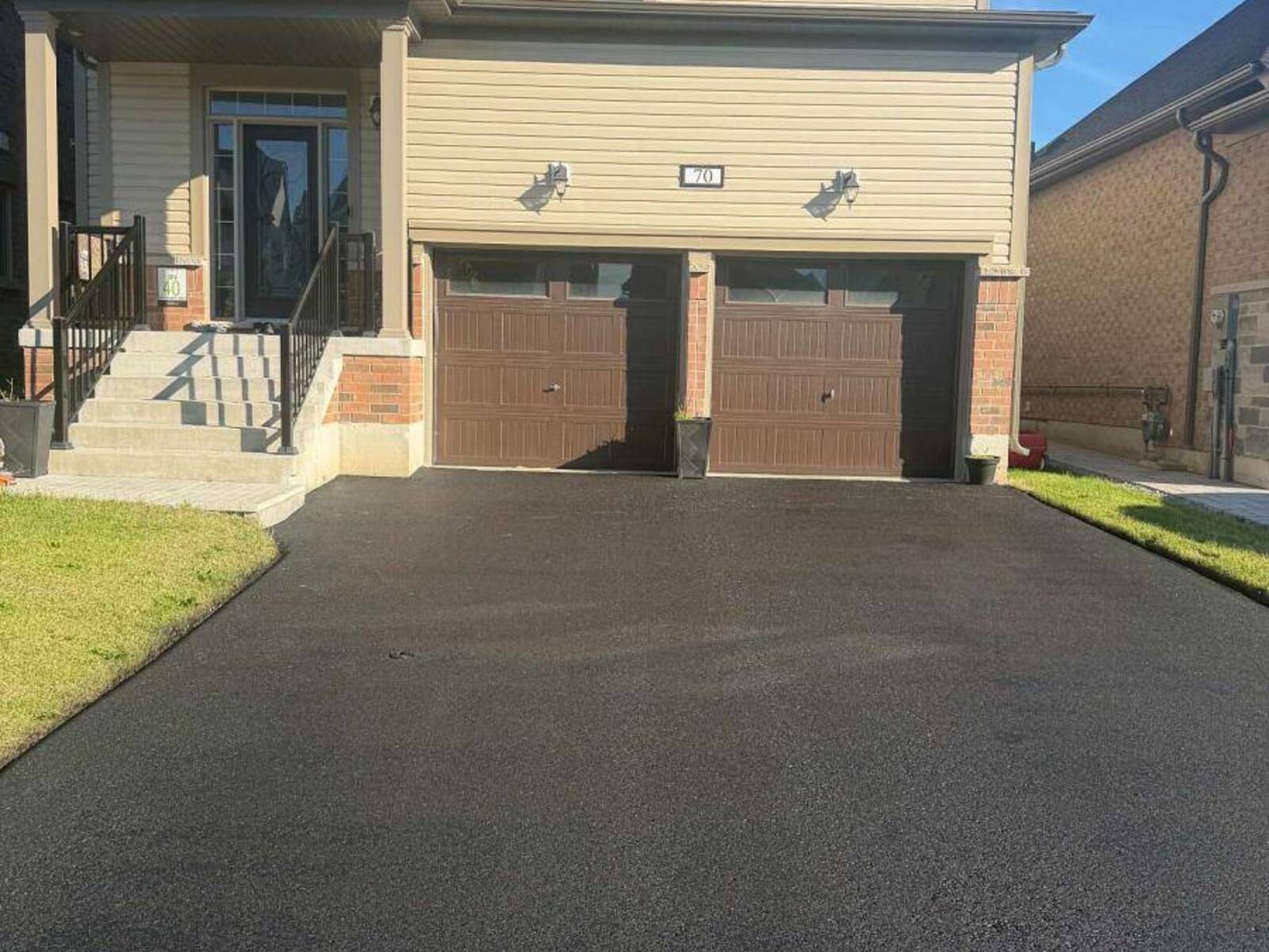 70 ELMHURST STREET, Scugog, Ontario L9L 2E7