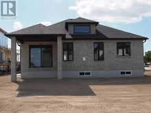 17 DARROW DRIVE | Tillsonburg Ontario | Slide Image Two