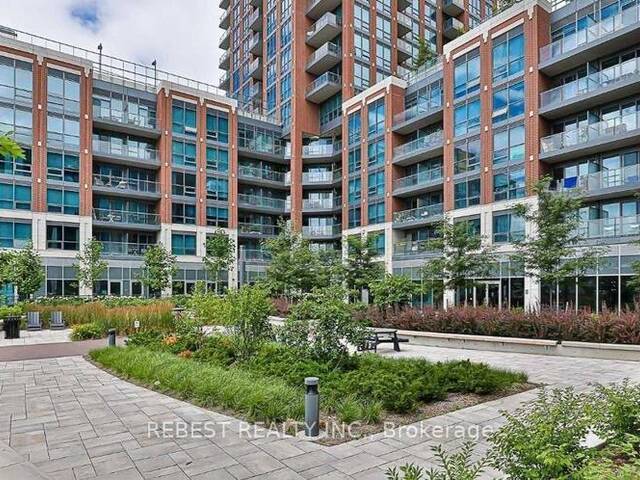 547 - 31 TIPPETT ROAD Toronto Ontario, M3H 0C8 - 3 Bedrooms Condo For Sale