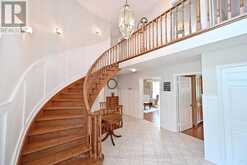 425 EASY STREET | Richmond Hill Ontario | Slide Image Eighteen