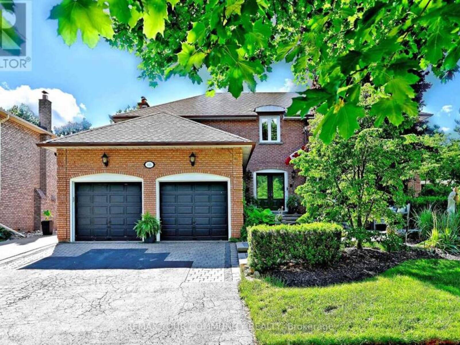 425 EASY STREET, Richmond Hill, Ontario L4C 3Z5