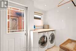 54 LONDON ROAD | Newmarket Ontario | Slide Image Nine