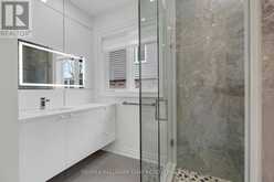16 OAKMONT AVENUE | Oro-Medonte Ontario | Slide Image Sixteen