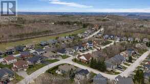 16 OAKMONT AVENUE | Oro-Medonte Ontario | Slide Image Forty