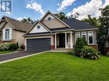 16 OAKMONT AVENUE | Oro-Medonte Ontario | Slide Image Forty-one