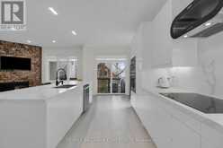 16 OAKMONT AVENUE | Oro-Medonte Ontario | Slide Image Eight