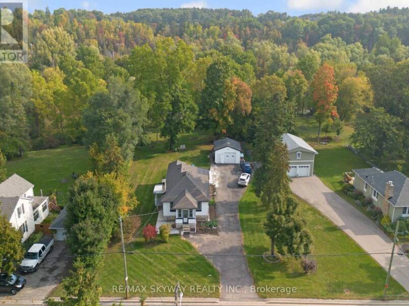 45 CONFEDERATION STREET, Halton Hills, Ontario L7G 3R4