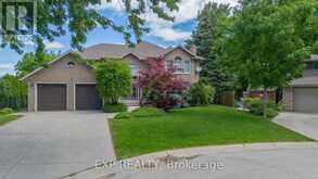 22 BURT COURT | Hamilton Ontario | Slide Image Two