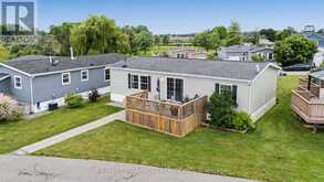 4 HICKORY HOLLOW | Nanticoke Ontario | Slide Image Thirty-two