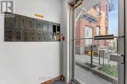 354 ANNETTE STREET | Toronto Ontario | Slide Image Eighteen
