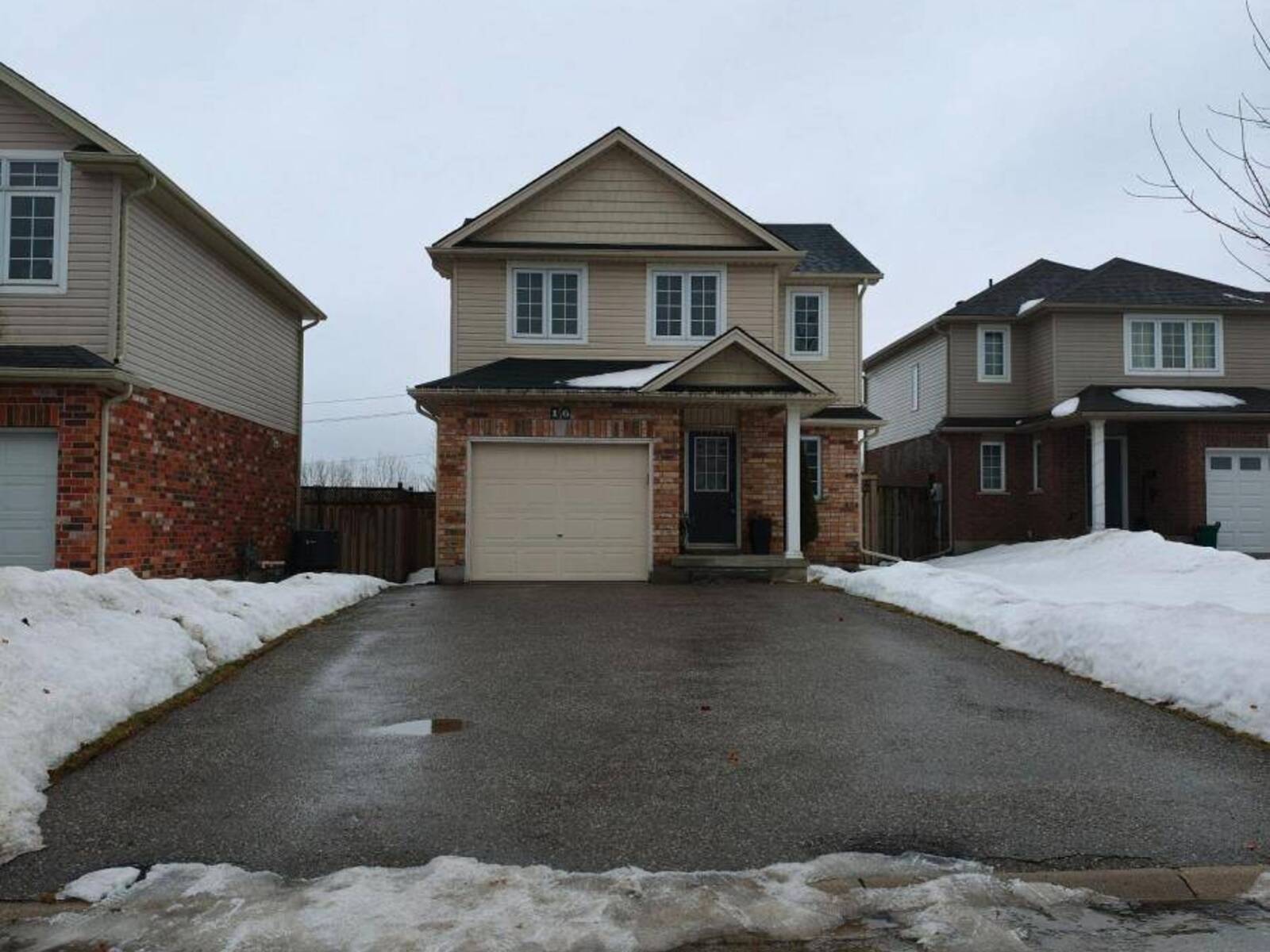 16 TALON DRIVE, Woodstock, Ontario N4V 0A5