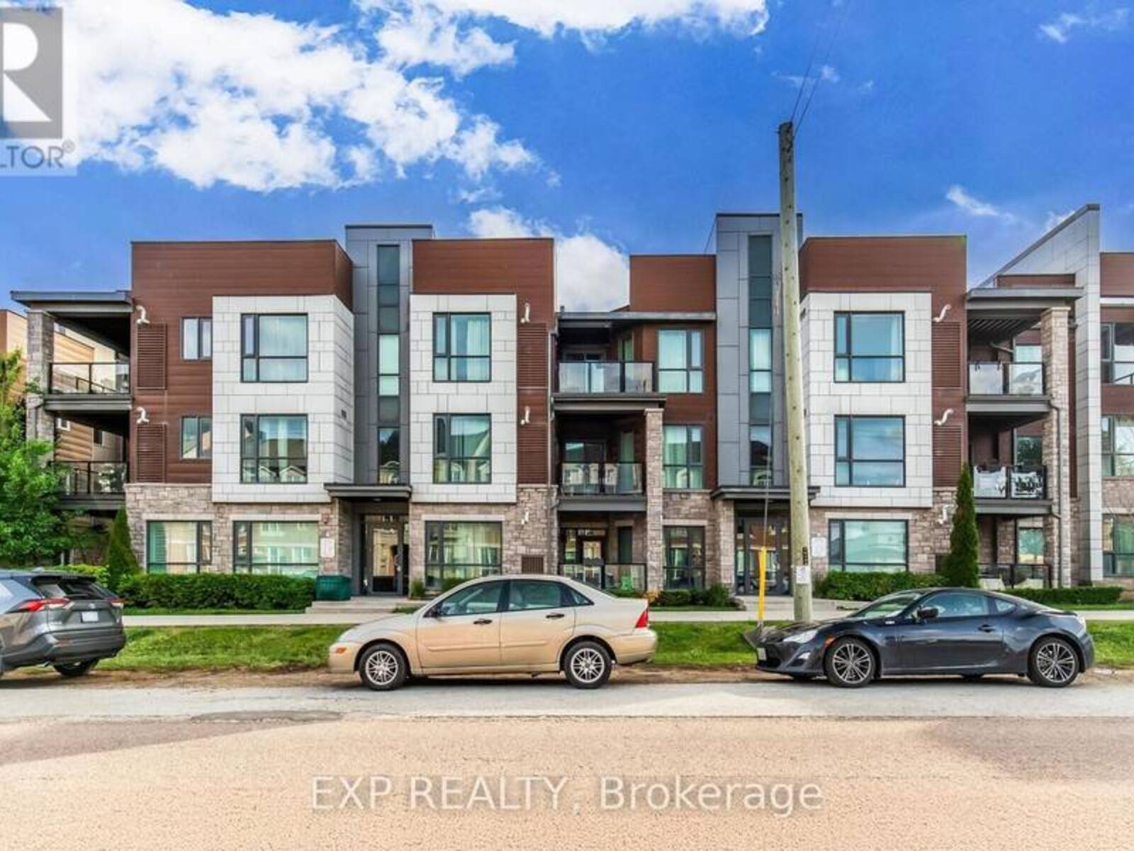 212 - 2388 KHALSA GATE, Oakville, Ontario L6M 1P5