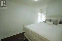 11 - 190 HARDING BOULEVARD | Richmond Hill Ontario | Slide Image Twelve
