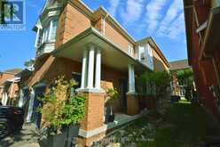 11 - 190 HARDING BOULEVARD | Richmond Hill Ontario | Slide Image Four