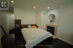 11 - 190 HARDING BOULEVARD | Richmond Hill Ontario | Slide Image Seven