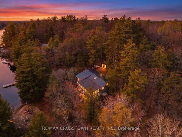 607 JUNIPER DRIVE Gravenhurst Ontario, P1P 1R1 - 3 Bedrooms Waterfront Home For sale