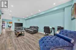 119 TAUCAR GATE | Bradford West Gwillimbury Ontario | Slide Image Nine