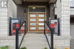 171 HISTAND TRAIL | Kitchener Ontario | Slide Image Three