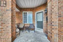 87 NOTTINGHAM DRIVE | Richmond Hill Ontario | Slide Image Four
