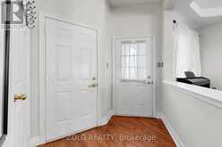 87 NOTTINGHAM DRIVE | Richmond Hill Ontario | Slide Image Six