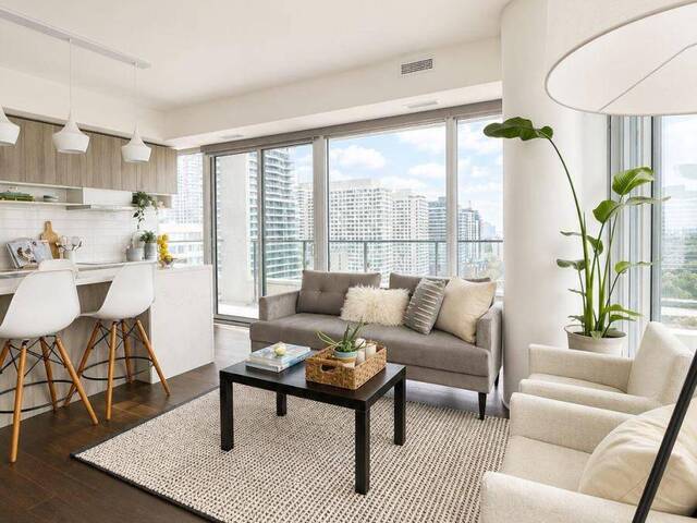 2004 - 5 SOUDAN AVENUE Toronto Ontario, M4S 0B1 - 2 Bedrooms Condo For Sale