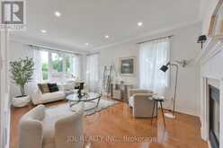 35 STONEHEATH CRESCENT | Markham Ontario | Slide Image Fifteen