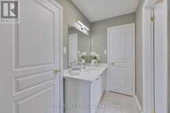 35 STONEHEATH CRESCENT | Markham Ontario | Slide Image Thirty-seven