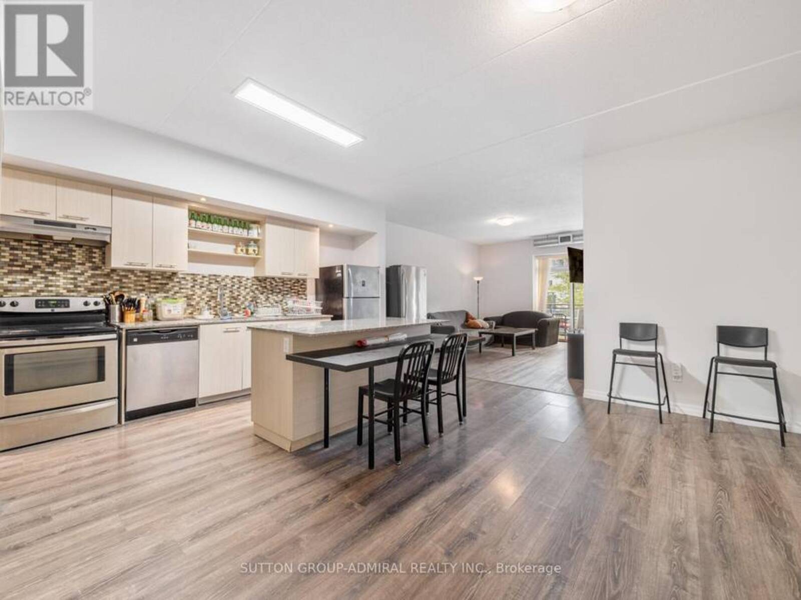 203 - 8 HICKORY STREET W, Waterloo, Ontario N2L 3H6