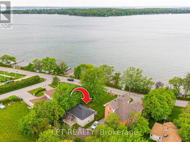 17 LAKE DRIVE E Georgina Ontario, L4P 3E9 - 2 Bedrooms Waterfront Home For sale
