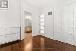 542 - 22 LEADER LANE | Toronto Ontario | Slide Image Twelve