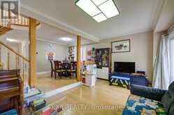 12 STAVERTON COURT | Toronto Ontario | Slide Image Ten