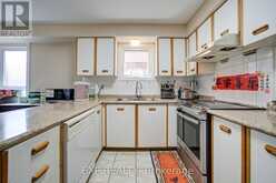 12 STAVERTON COURT | Toronto Ontario | Slide Image Nineteen