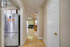 12 STAVERTON COURT | Toronto Ontario | Slide Image Five