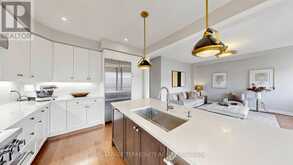 73 MANILA AVENUE | Markham Ontario | Slide Image Nineteen