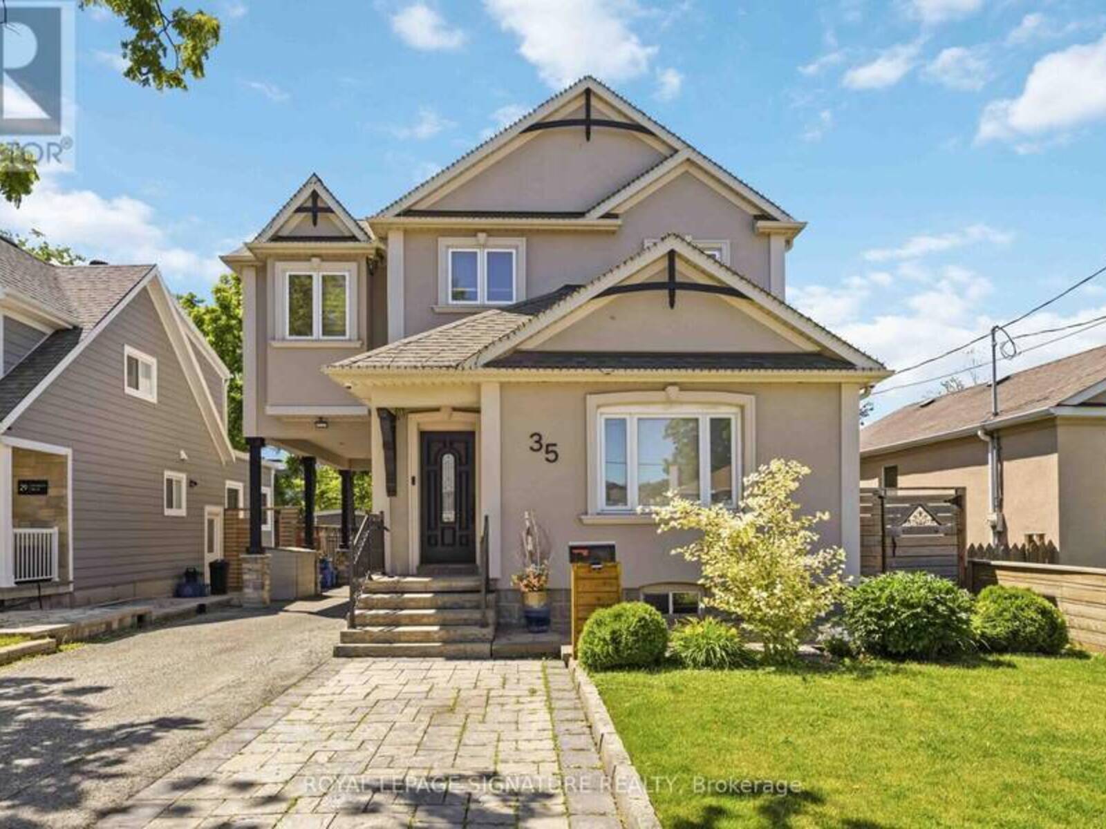35 RAINBOW DRIVE, Vaughan, Ontario L4L 2K3