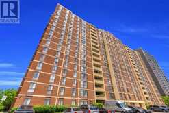 1402 - 3170 KIRWIN AVENUE | Mississauga Ontario | Slide Image Three