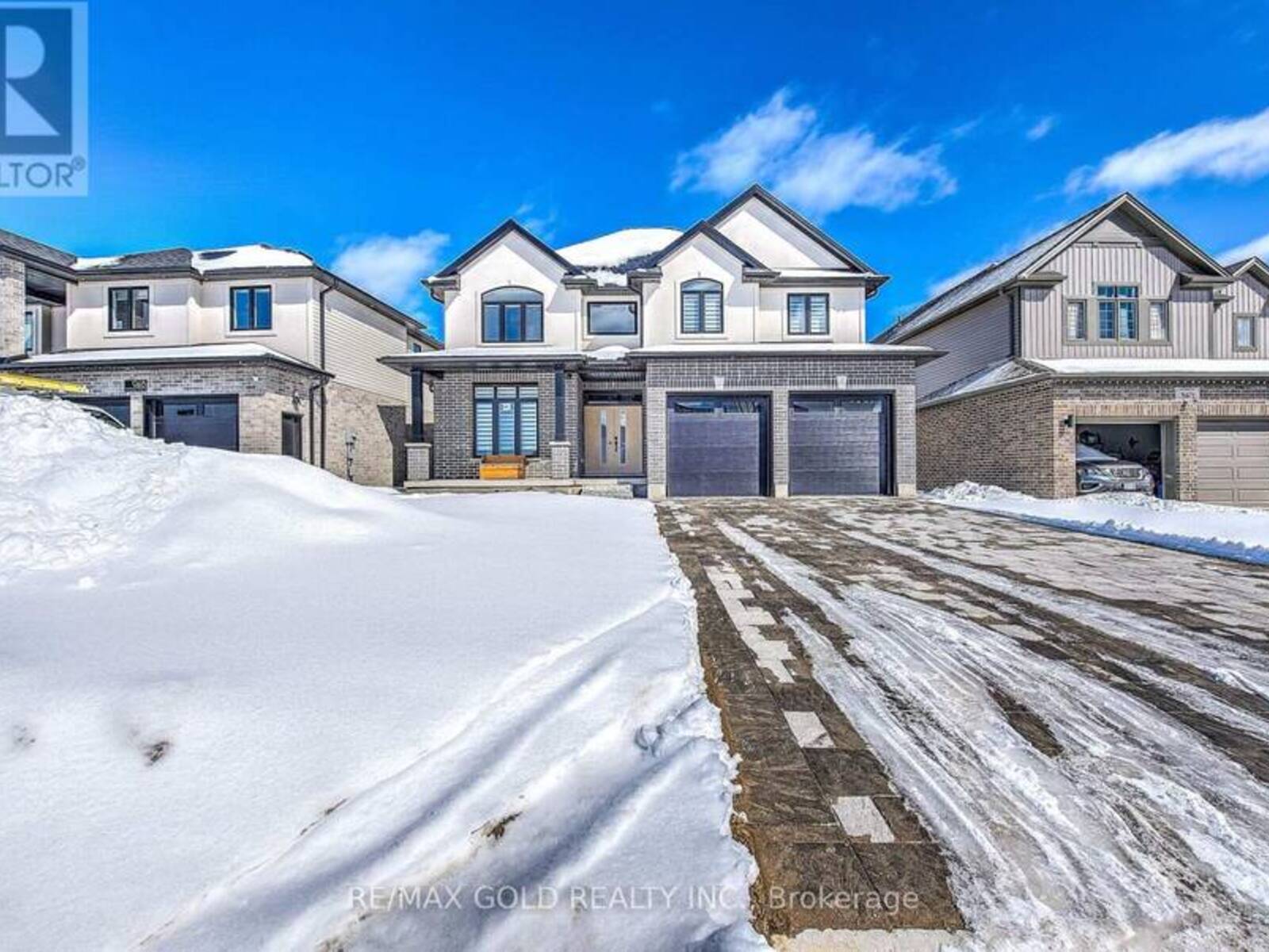 944 TRAILSWAY AVENUE, London, Ontario N6K 0K6