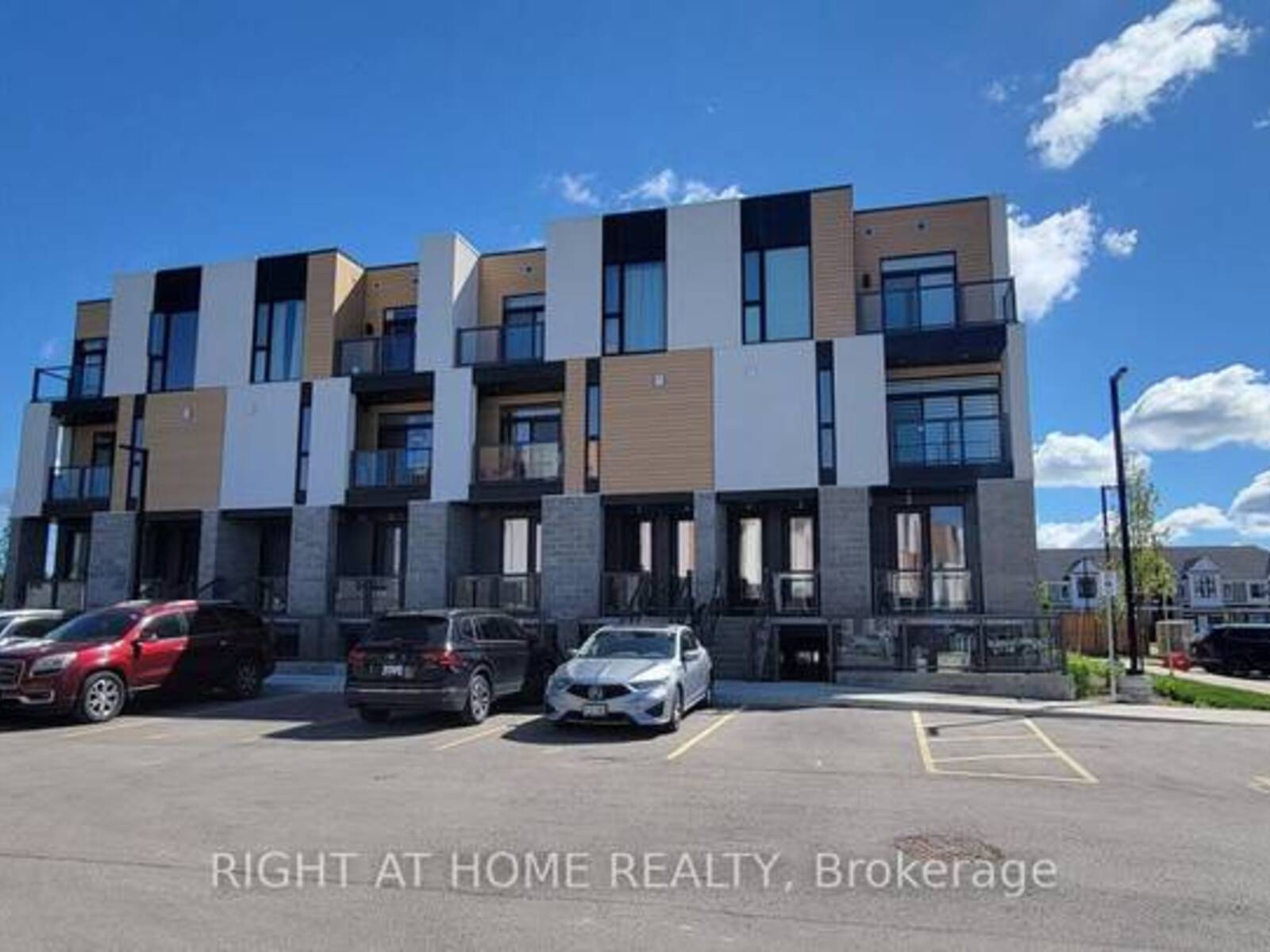 12 - 142 FOAMFLOWER PLACE, Waterloo, Ontario N2V 0G9