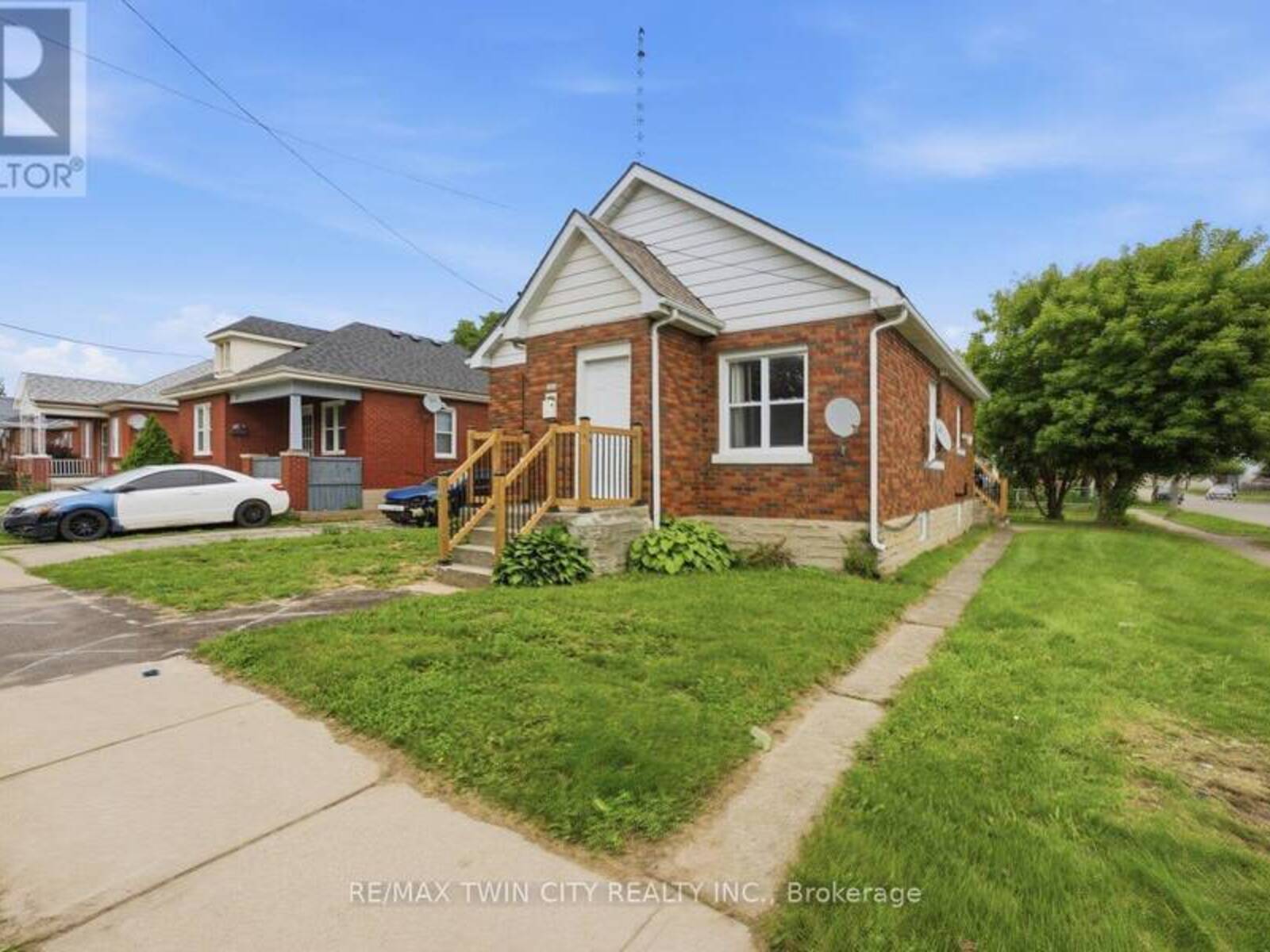 249 CLARENCE STREET, Brantford, Ontario N3R 3T6