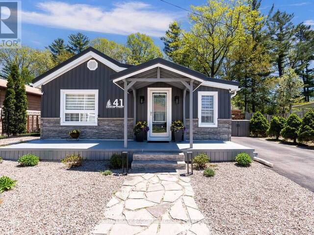 41 LAIDLAW STREET Wasaga Beach Ontario, L9Z 2L2 - 2 Bedrooms Home For Sale