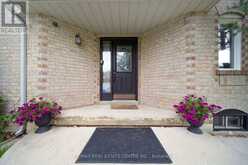 1 WOOLISTON CRESCENT | Brampton Ontario | Slide Image Six