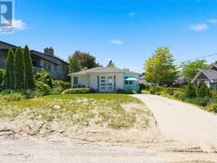 70 OAK STREET Grand Bend Ontario, N0M 1T0