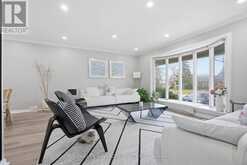 578 TRAFFORD CRESCENT | Oakville Ontario | Slide Image Three