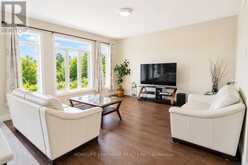 283 MACALISTER BOULEVARD | Guelph Ontario | Slide Image Nine