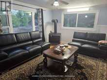 15 POPLAR CRESCENT | Oro-Medonte Ontario | Slide Image Two