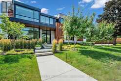 7 WHITELAW COURT | Markham Ontario | Slide Image Two